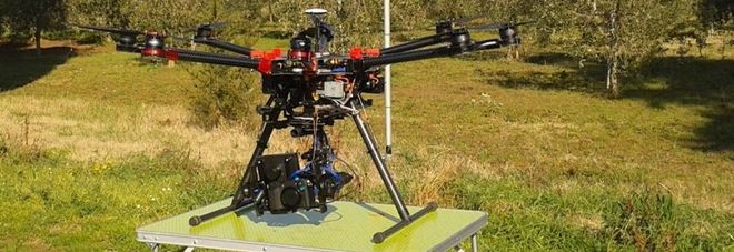 Dall'agricoltura del futuro al monitoraggio xylella: arrivano droni e satelliti Dall'agricoltura del futuro al monitoraggio xylella: arrivano droni e satelliti