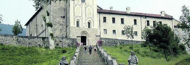 Statue dei santi da restaurare: parte la colletta dei volontari Statue dei santi da restaurare: parte la colletta dei volontari