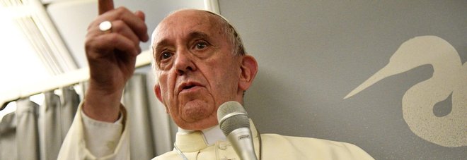 Il Papa e il Padre Nostro: «Non ci indurre in tentazione? Traduzione sbagliata» Il Papa e il Padre Nostro: «Non ci indurre in tentazione? Traduzione sbagliata»