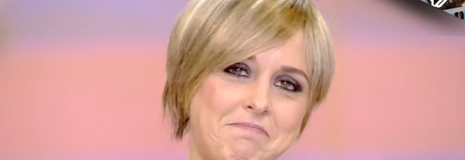 Toffa torna con la parrucca:
"Ho avuto un cancro,
non lo sapeva nessuno"