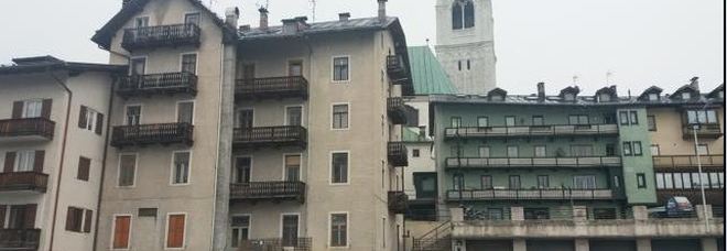 Uno degli immobili messi in vendita da Cortina Uno degli immobili messi in vendita da Cortina