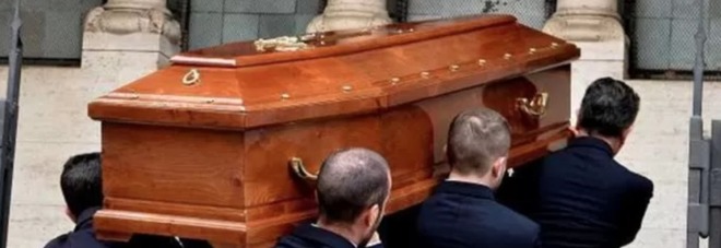 «Due sotto», il concorso musicale per le marce funebri dei funerali: «Valorizzare il commiato» «Due sotto», il concorso musicale per le marce funebri dei funerali: «Valorizzare il commiato»