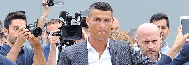 Cristiano Ronaldo, il Real Madrid: «Il club non sapeva, nessuna pressione»