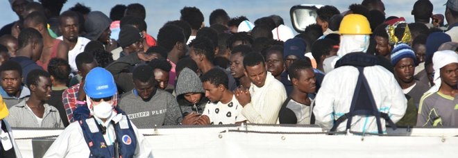 Migranti, Salvini: «Rimpatriarli tutti? Ci metteremo 80 anni» Migranti, Salvini: «Rimpatriarli tutti? Ci metteremo 80 anni»