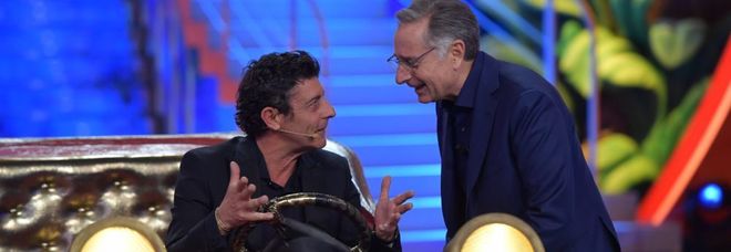 Ascolti tv 19 aprile 2019. Bonolis supera pure il Papa