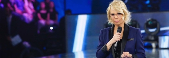 Amici 17, Maria De Filippi polemica: «In 18 anni io sempre la stessa, ma...» Amici 17, Maria De Filippi polemica: «In 18 anni io sempre la stessa, ma...»