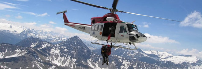 Cervinia, si blocca la seggiovia: una trentina di sciatori evacuati in elicottero