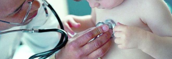 Mamma preoccupata chiama l'ospedale: l'infermiera la insulta Mamma preoccupata chiama l'ospedale: l'infermiera la insulta