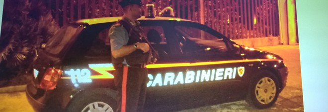 Terrore in serata: armati di pistola irrompono nel supermercato Terrore in serata: armati di pistola irrompono nel supermercato