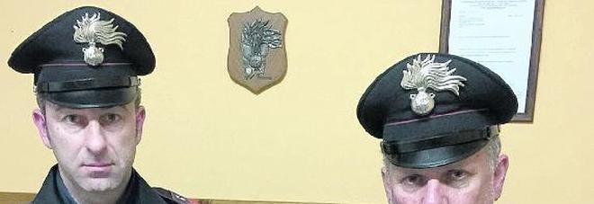 Accoltella il vicino di casa, albanese finisce dietro le sbarre Accoltella il vicino di casa, albanese finisce dietro le sbarre