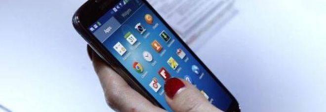 Bollette a 28 giorni
l'Agcom multa Tim
e Wind Tre per 2,4 milioni