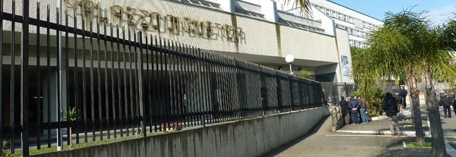 Inchiesta sulle vendite fallimentari:
19 indagati, perquisizioni e sequestri Inchiesta sulle vendite fallimentari:
19 indagati, perquisizioni e sequestri