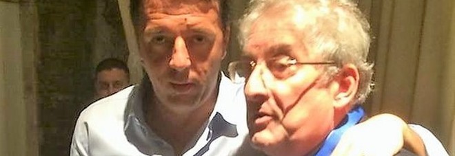 Matteo Renzi insieme al segrtario del Pd regionale Magorno Matteo Renzi insieme al segrtario del Pd regionale Magorno