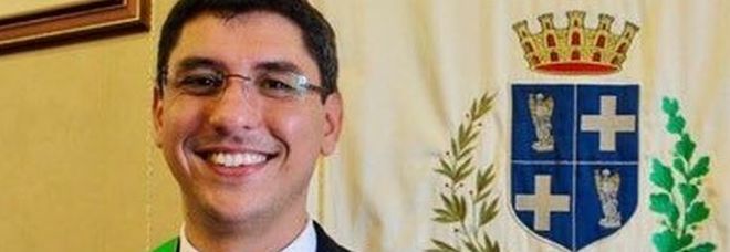 A fuoco l'auto del sindaco di Monte Sant'Angelo. Poco prima aveva avuto un diverbio con un pregiudicato A fuoco l'auto del sindaco di Monte Sant'Angelo. Poco prima aveva avuto un diverbio con un pregiudicato