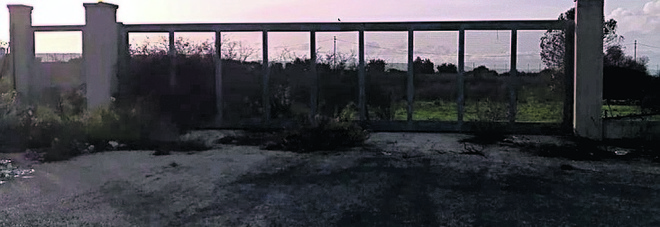 Nel terreno confiscato alla mala nascerà una nuova isola ecologica Nel terreno confiscato alla mala nascerà una nuova isola ecologica