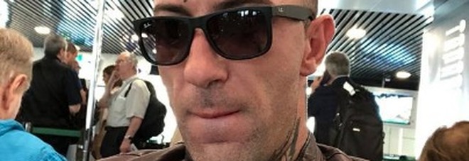 Grande Fratello, Simone Coccia contro tutti gli ex concorrenti: «Vi ho disintegrato» Grande Fratello, Simone Coccia contro tutti gli ex concorrenti: «Vi ho disintegrato»