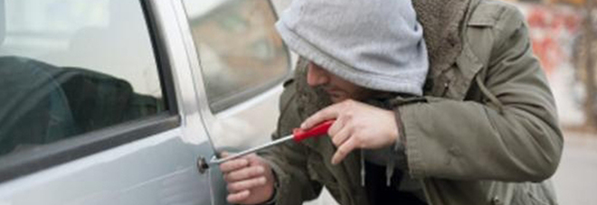 Razziava i camper, obbligo di firma e divieto di uscire di sera per il ladro Razziava i camper, obbligo di firma e divieto di uscire di sera per il ladro