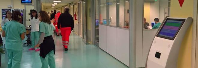 Dieci ospedali "fuori standard" I medici: «Devono essere chiusi» Dieci ospedali "fuori standard" I medici: «Devono essere chiusi»