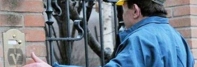 Truffa dei “gioielli di casa in frigo”: rubati monili per migliaia di euro Truffa dei “gioielli di casa in frigo”: rubati monili per migliaia di euro