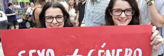 Lo Stato riconosce il 'terzo sesso': nè uomo nè donna.
Svolta storica (e polemiche) in Nuova Zelanda