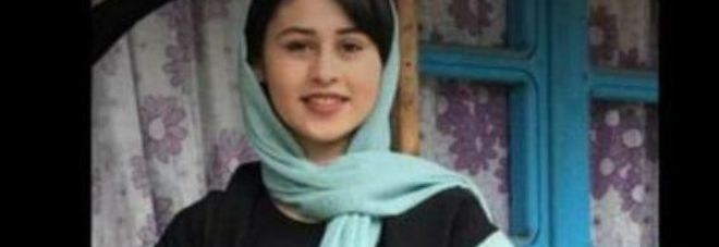 Iran, tredicenne decapitata nel sonno dal padre contrario alla sua relazione