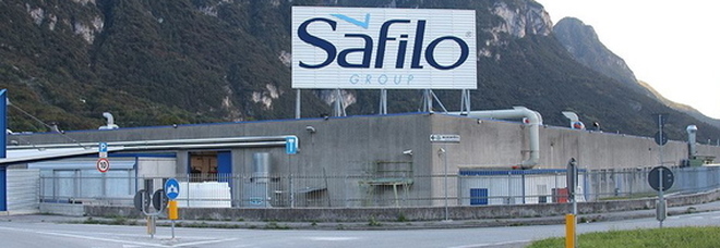Safilo, tagli di 250 posti in Friuli: incontro al ministero, l'assessore Bini: «Trattativa complessa»