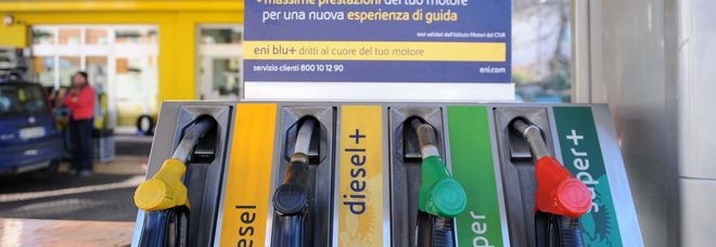 Le Marche cancellano
l'imposta regionale: la benzina
costerà un po' meno