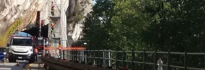 Costiera, ripartono i lavori: strada chiusa domenica dalle 7 alle 19 Costiera, ripartono i lavori: strada chiusa domenica dalle 7 alle 19