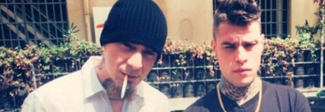 J-Ax e la fine del sodalizio con Fedez. «Tra i motivi, la questione cannabis...», l'indiscrezione su Chi J-Ax e la fine del sodalizio con Fedez. «Tra i motivi, la questione cannabis...», l'indiscrezione su Chi