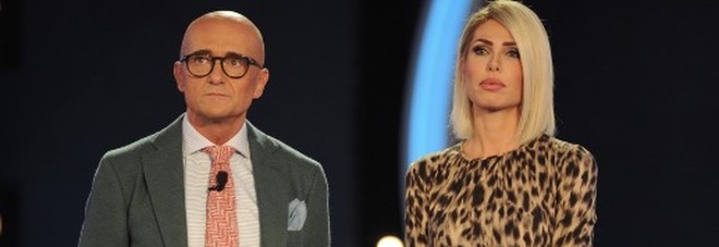 Gf Vip, lunedì un concorrente
abbandonerà la Casa.
Ecco cosa sta succedendo
