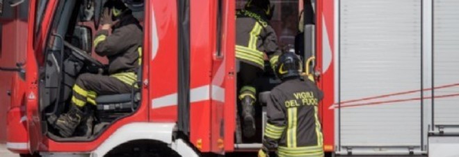 Fiamme nell'appartamento: donna di 83 anni muore intossicata Fiamme nell'appartamento: donna di 83 anni muore intossicata
