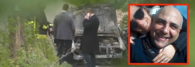 Autobomba a Limbadi, mistero risolto: «Fatta esplodere con un radiocomando a distanza» Autobomba a Limbadi, mistero risolto: «Fatta esplodere con un radiocomando a distanza»