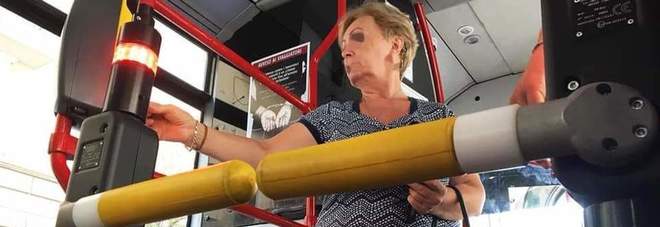 Roma, ticket sul bus e tornello: via alla sperimentazione Roma, ticket sul bus e tornello: via alla sperimentazione