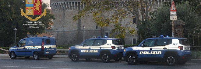 Sorpreso con cocaina
e hashish, spacciava
sballo per la movida