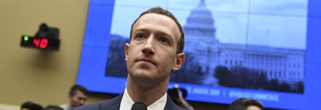 Cambridge Analytica, Zuckerberg: violati anche i miei dati Cambridge Analytica, Zuckerberg: violati anche i miei dati