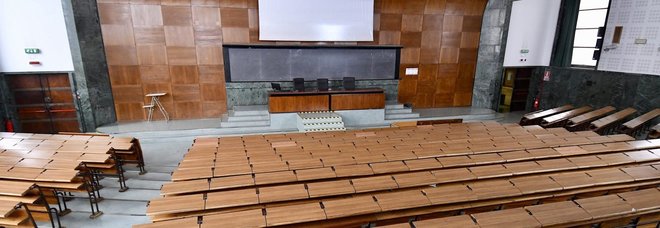 Roma, scuole chiuse e atenei deserti: già tante lezioni online e lauree senza pubblico