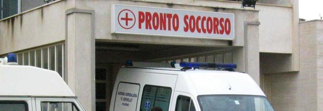 Paziente aggredisce il primario e gli rompe il timpano con un pugno