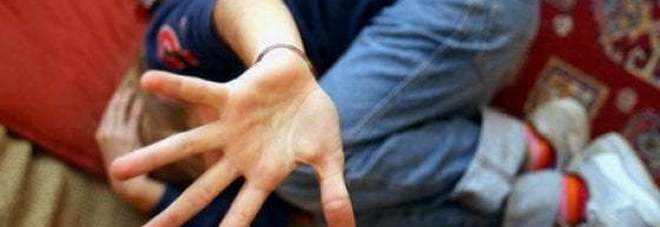 Molestie sessuali su due bambine: arrestato un egiziano di 50 anni