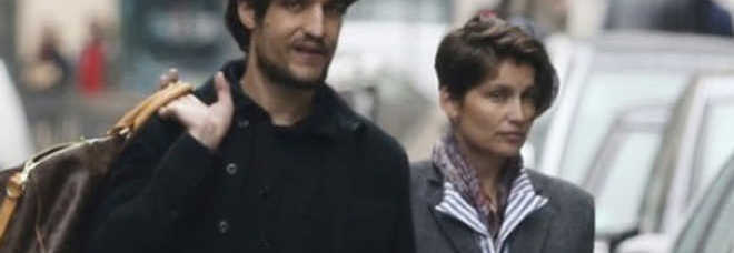 Brusca lite tra Laetitia Casta e il fidanzato
Louis Garrel: "Colpa di Valeria Bruni Tedeschi"