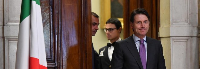 Conte: «Farò presto, ministri politici
Banche, risarciremo i truffati» Conte: «Farò presto, ministri politici
Banche, risarciremo i truffati»