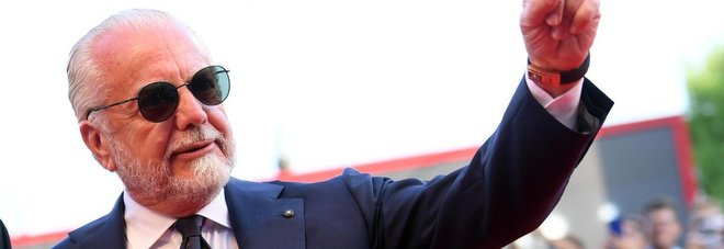 Napoli, De Laurentiis in visita
a Castel Volturno guarda al futuro