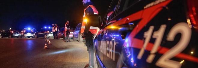 Pugno all'ex consorte
accoltella il rivale in amore
Giovane in fin di vita