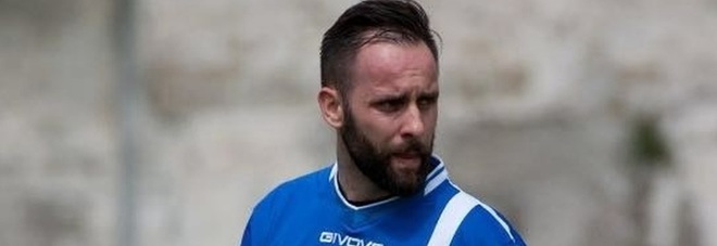 L'attaccante Raffaele Esposito