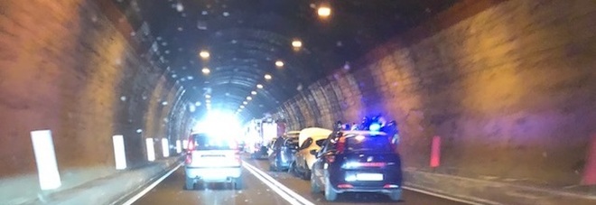 Tamponamento in galleria
sulla Adriatica: traffico
rallentato e lunghe code