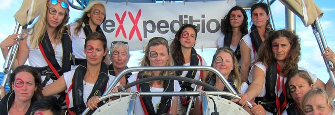 Un gruppo di ricercatrici del mare internazionali riunite nel progetto "Exxpedition"