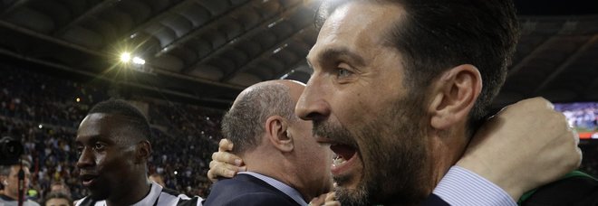 Buffon verso l'addio, l'agente: «Non sarà alla Totti»