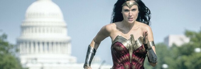 Gal Gadot, una Wonder Woman per salvare il cinema: «Le donne sanno combattere»