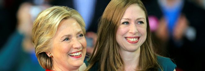 «Il libro delle donne coraggiose»: cento storie raccontate da Hillary Clinton e la figlia