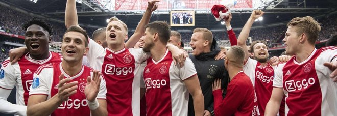 L'Ajax vince in trasferta
e conquista il titolo d'Olanda