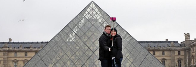 Boom medicina estetica tra il “complesso” del selfie e i nuovi trend